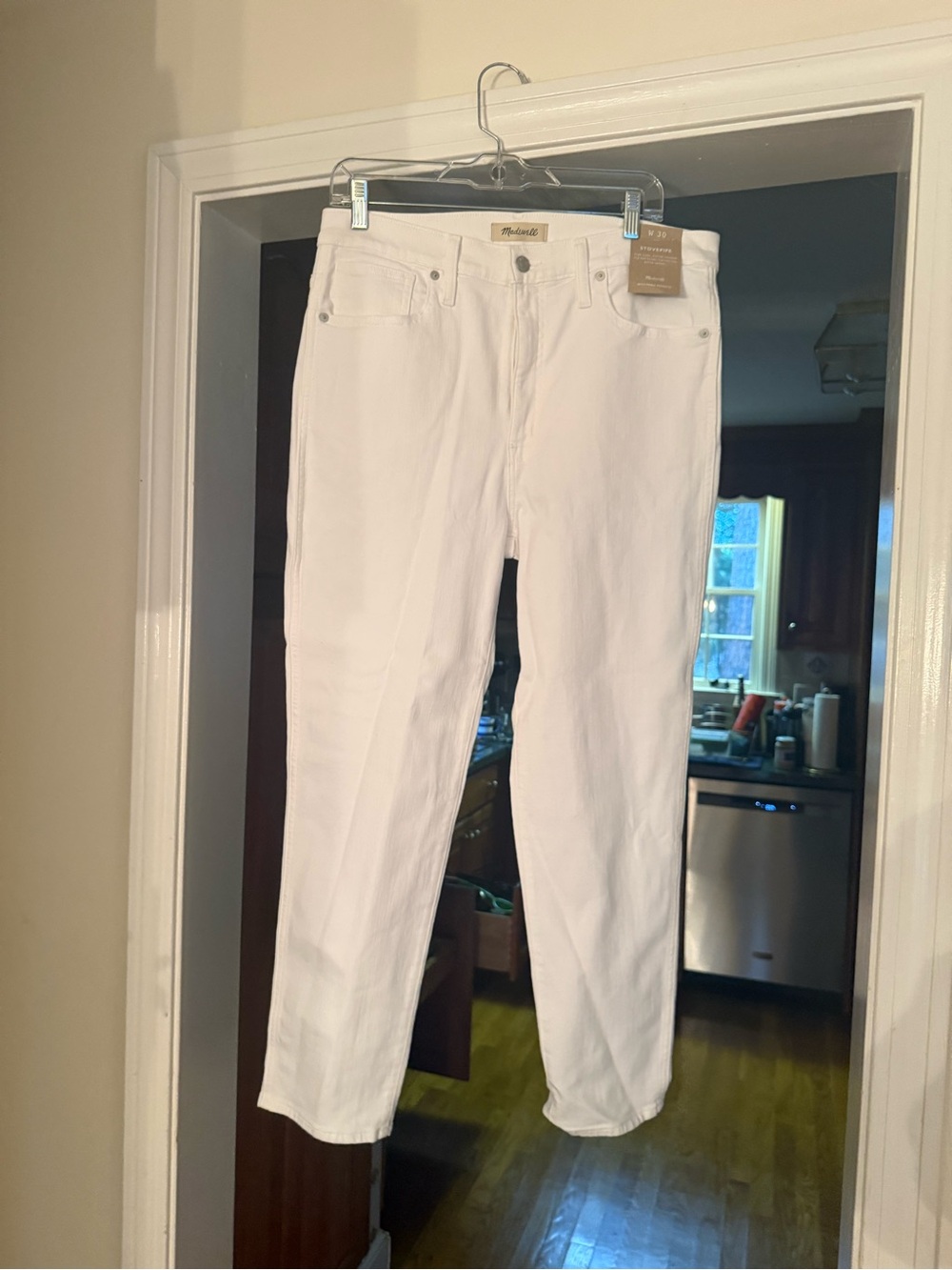 Made well White Stovepipe Jean